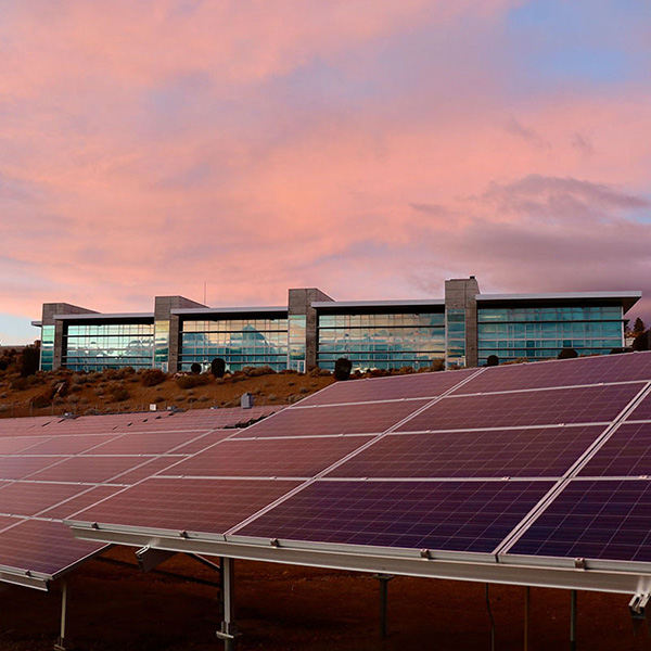 120 Set Sistem Energi Surya 45KW di Lebanon